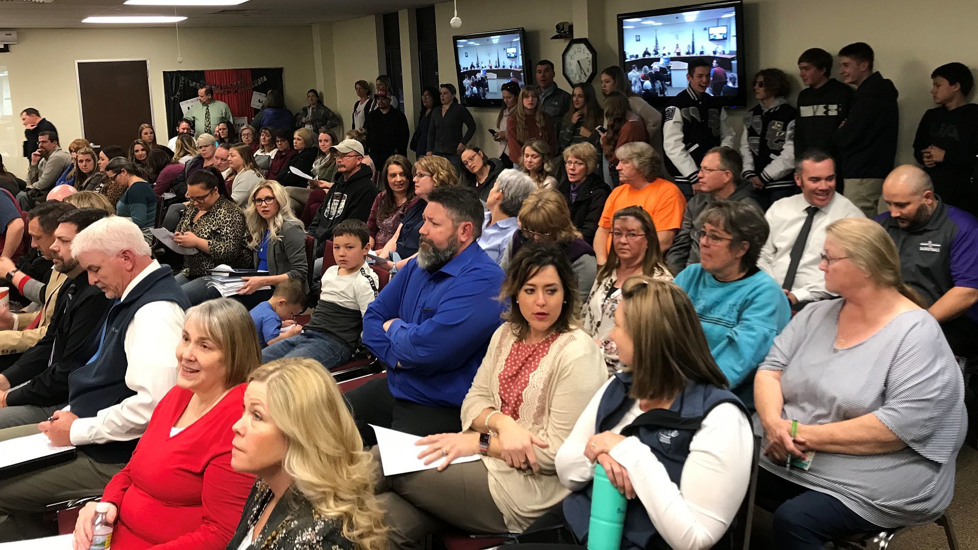 Spring Creek four-day discussion